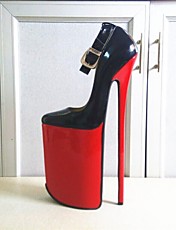 femme sexy en talon aiguille
